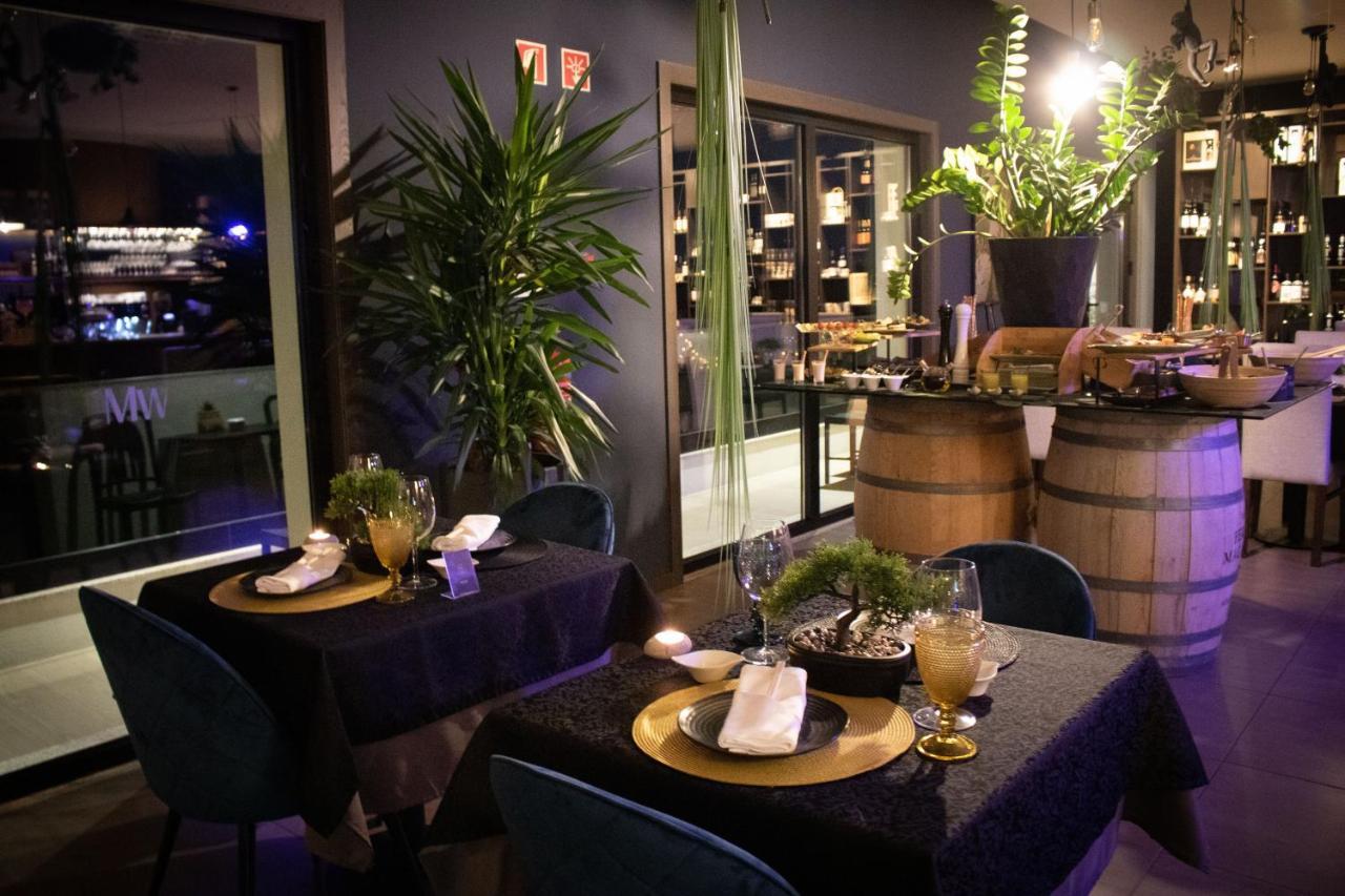 Mw Douro Wine & Spa Santa Marta de Penaguião Zewnętrze zdjęcie Restaurant in the hotel