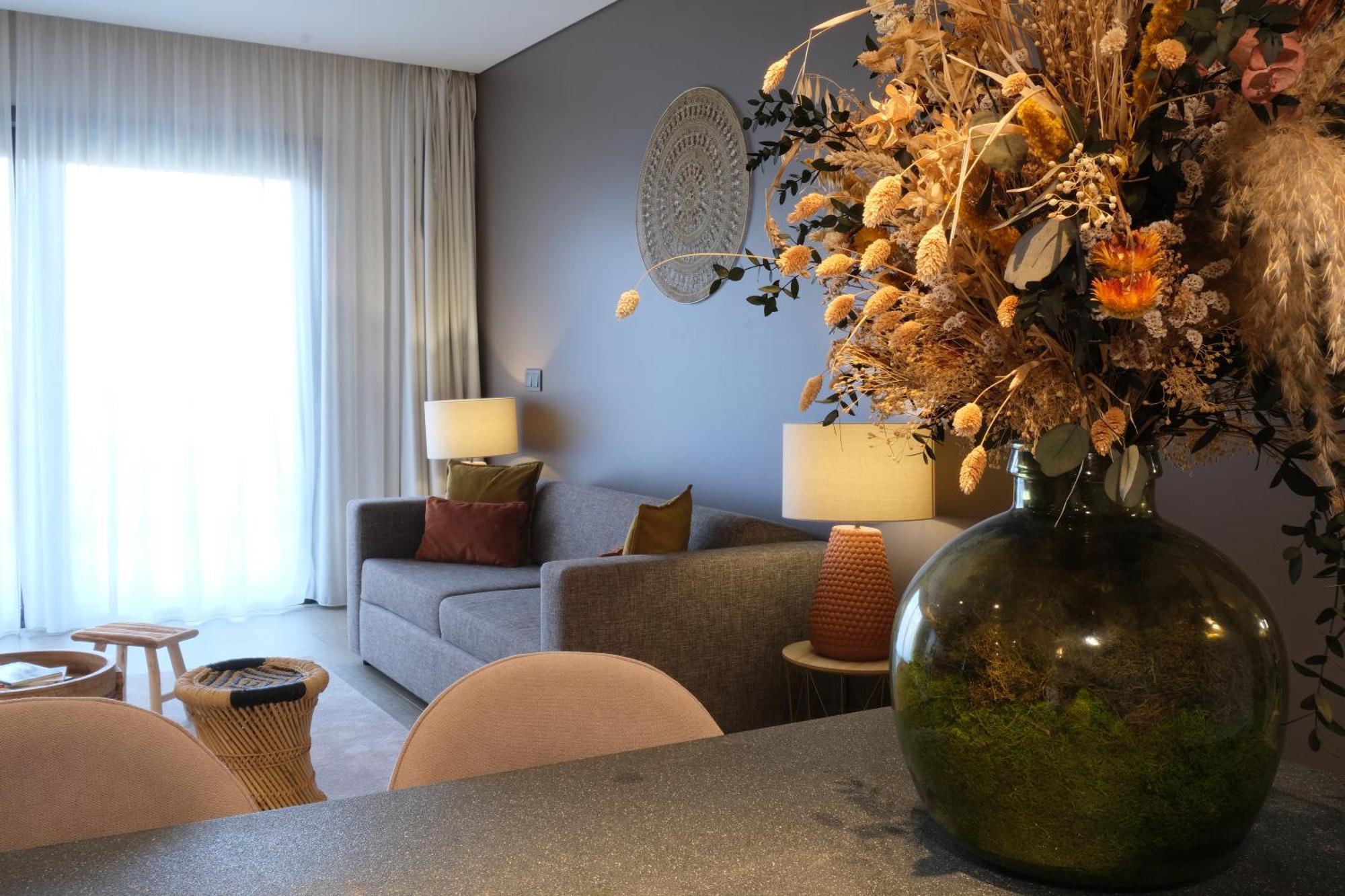Mw Douro Wine & Spa Santa Marta de Penaguião Zewnętrze zdjęcie A living room in a typical apartment